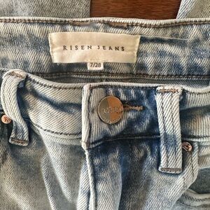 Risen Jeans Women's Barrel Denim Jeans, Light Wash, size 7/28